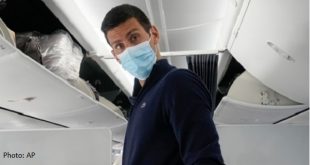 Novak Djokovic leaves vaccine debate in Ao