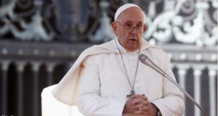 Pope apology on gay men